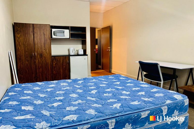 Photo of property in 5 Anzac Avenue, Dunedin Central, Dunedin, 9016