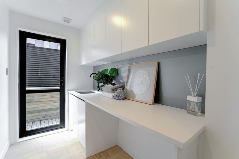 Photo of property in 3b Pine Ridge Terrace, Waikanae Beach, Waikanae, 5036