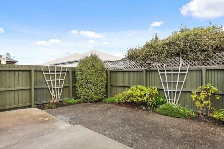 Photo of property in 2/14 Third Street, Belfast, Christchurch, 8051