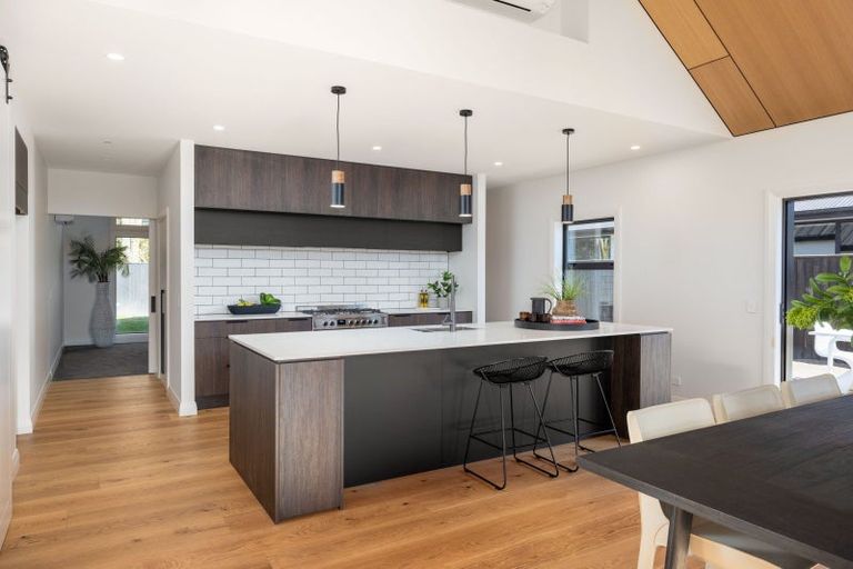 Photo of property in 7 Chatsworth Avenue, Rangiora, 7400