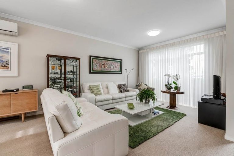 Photo of property in 61 Panorama Heights, Orewa, 0931