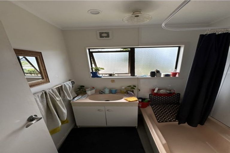 Photo of property in 5/38 Mahara Avenue, Birkenhead, Auckland, 0626