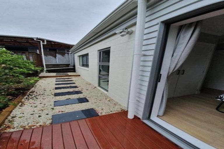 Photo of property in 323 Rangatira Road, Beach Haven, Auckland, 0626