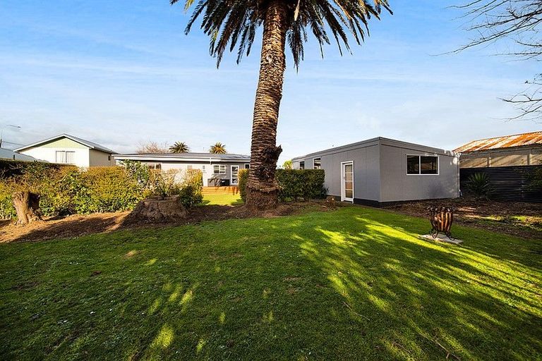 Photo of property in 52 Puriri Street, Hawera, 4610