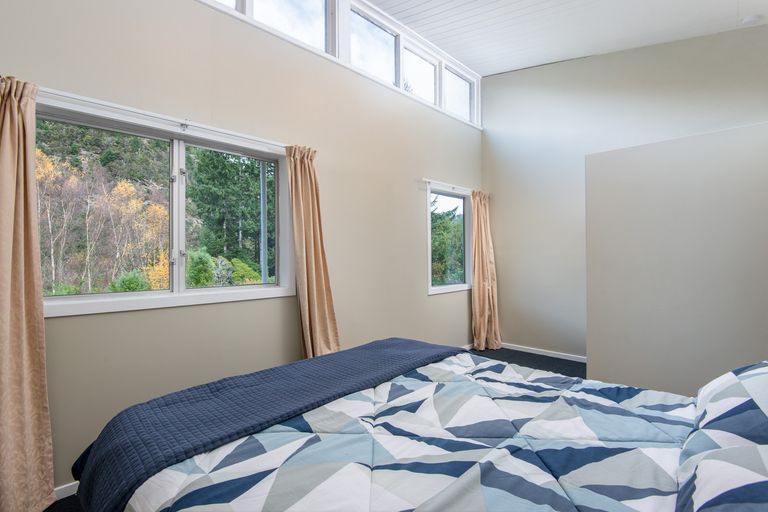 Photo of property in 23 Village Loop Road, Waipori Falls, Outram, 9073