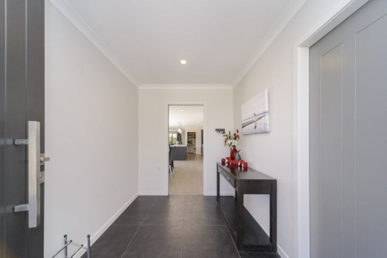 Photo of property in 7 Hartwell Drive, Kelvin Grove, Palmerston North, 4470