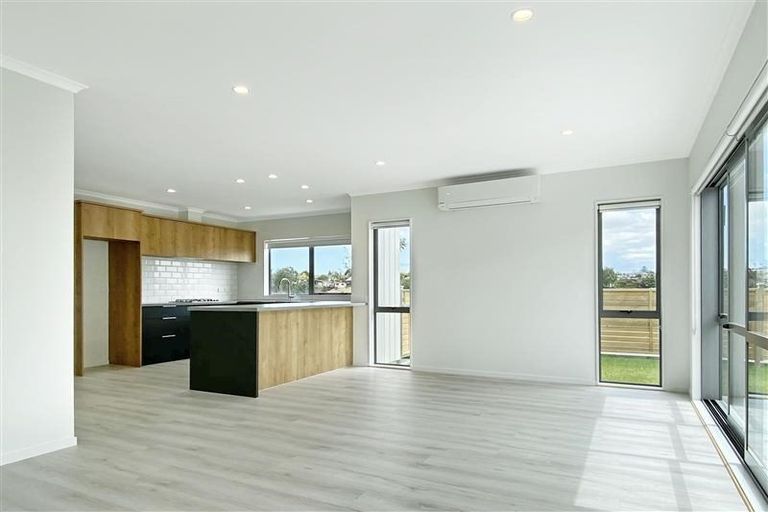 Photo of property in 94 Te Napi Drive, Takanini, 2112