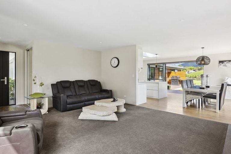 Photo of property in 47 Awa Toru Drive, Fairfield, Dunedin, 9018