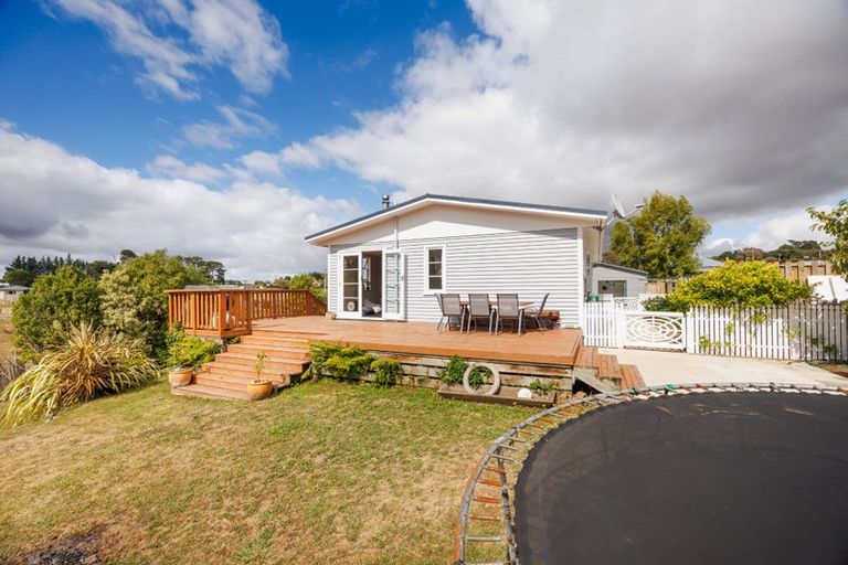 Photo of property in 42 Hastings Street, Halcombe, Feilding, 4779