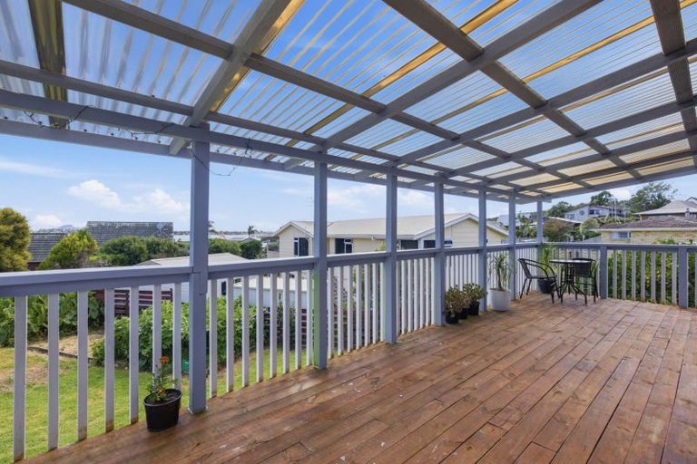 Photo of property in 14 Rangataua Street, Welcome Bay, Tauranga, 3112
