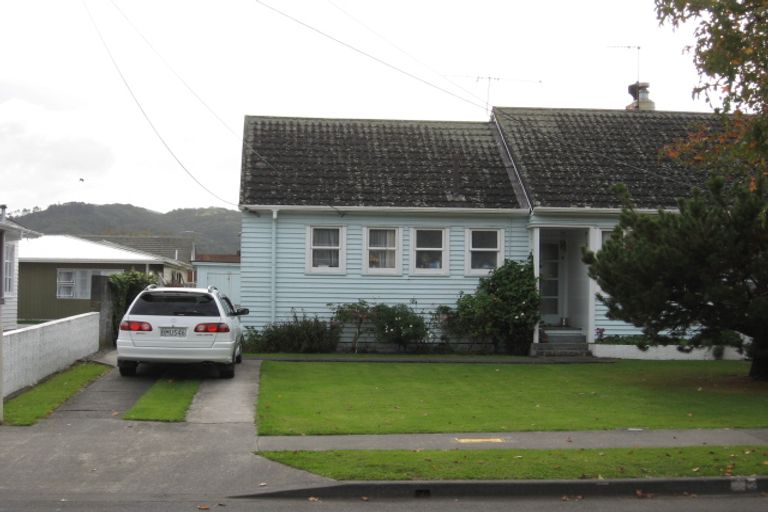 Photo of property in 11 Bush Street, Naenae, Lower Hutt, 5011