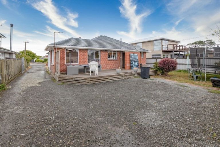 Photo of property in 155 Gayhurst Road, Dallington, Christchurch, 8061