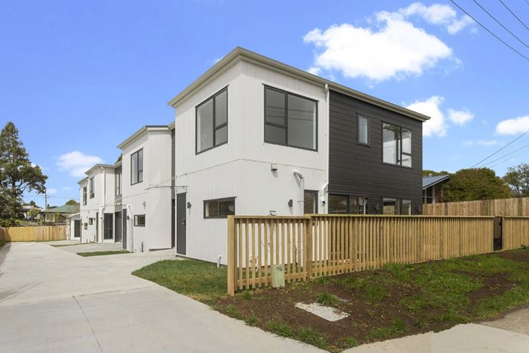 Photo of property in 7c Mildmay Road, Henderson, Auckland, 0610