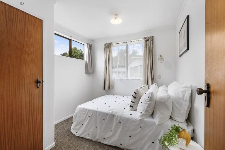 Photo of property in 12 Morgan Place, Tawa, Wellington, 5028