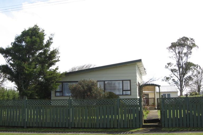 Photo of property in 26 Celia Street, Stratford, 4332