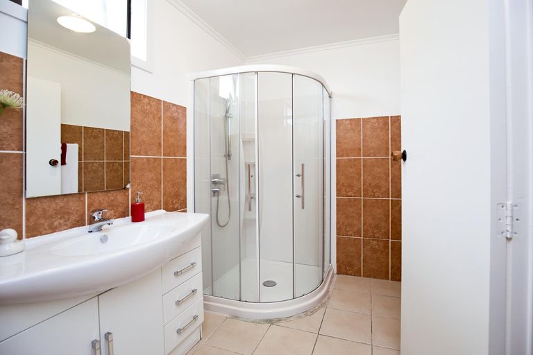 Photo of property in 1/66 Hillcrest Road, Papatoetoe, Auckland, 2025