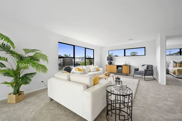 Photo of property in 7/5 Lemon Grove Lane, Greenhithe, Auckland, 0632