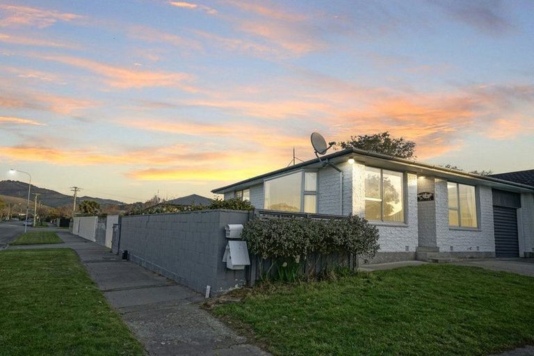 Photo of property in 90 Kaiwara Street, Hoon Hay, Christchurch, 8025