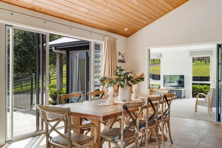 Photo of property in 167 Holdens Road, Clevedon, Papakura, 2585