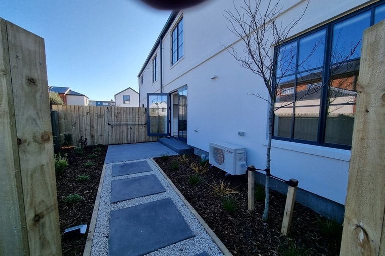 Photo of property in 1/35 Eversleigh Street, St Albans, Christchurch, 8014