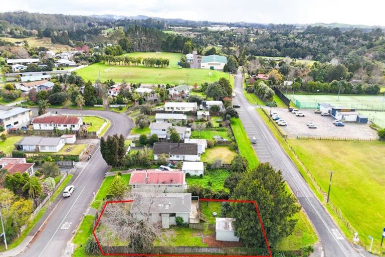 Photo of property in 2 Mawson Avenue, Waipapa, 0230