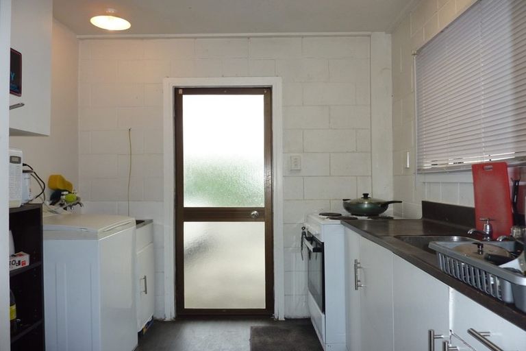 Photo of property in 2/47 Brockworth Place, Riccarton, Christchurch, 8011