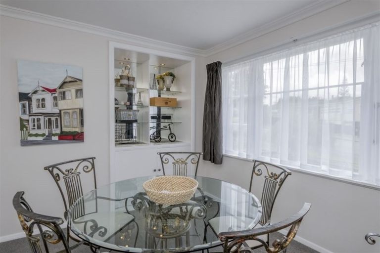 Photo of property in 169 Weraroa Road, Levin, 5510