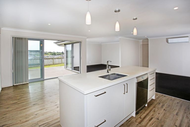 Photo of property in 6d Pyne Crescent, Pokeno, 2402