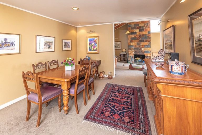 Photo of property in 3 Collier Place, Saint Johns Hill, Whanganui, 4501