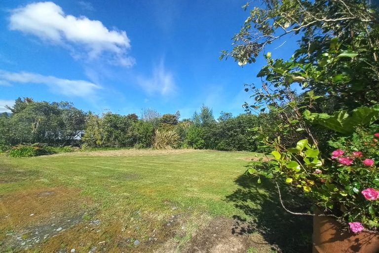 Photo of property in 3 Awarua Place, Haast, 7886