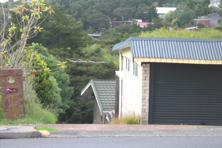 Photo of property in 1/21 Coronation Road, Hillcrest, Auckland, 0627