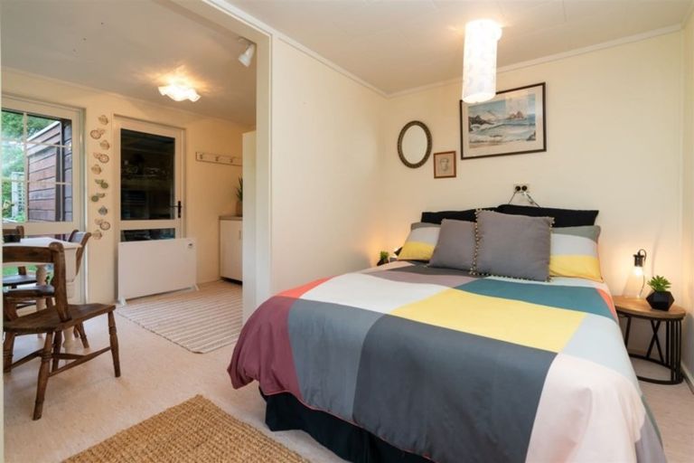 Photo of property in 50 Manu Grove, Waikanae, 5036
