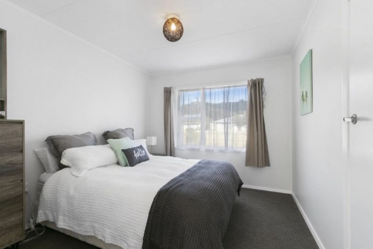 Photo of property in 42 Donnelley Drive, Wainuiomata, Lower Hutt, 5014