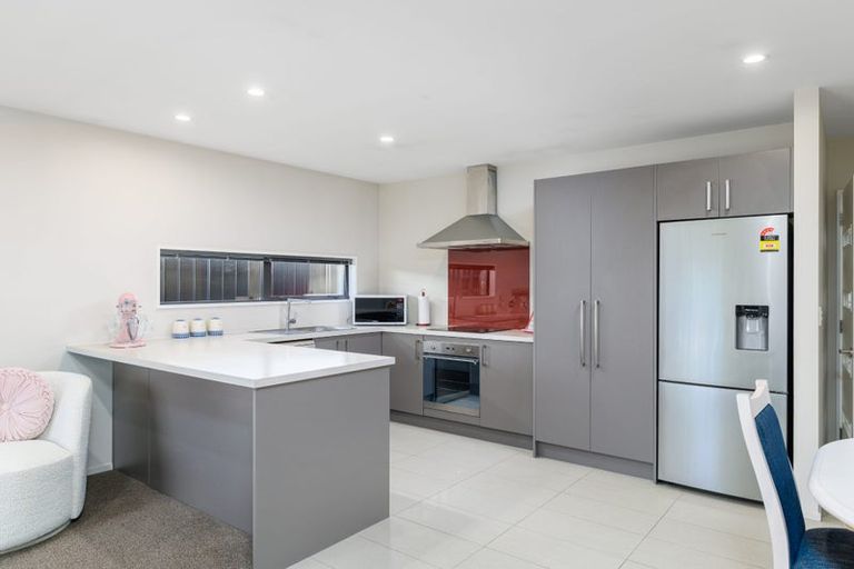 Photo of property in 15a Te Whenu Crescent, Marshland, Christchurch, 8083