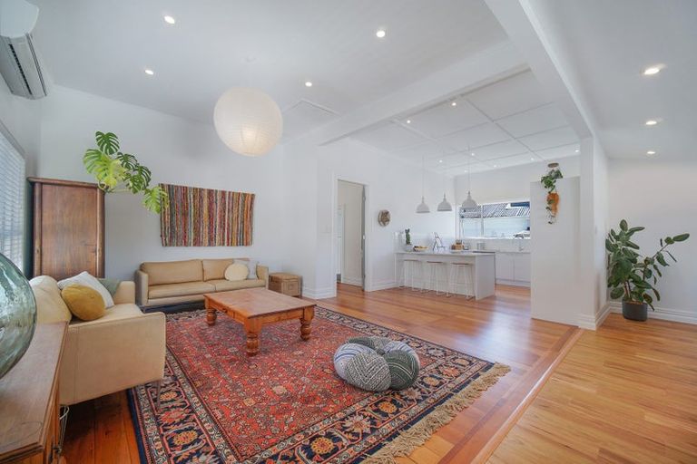 Photo of property in 35 Richmond Avenue, Northcote Point, Auckland, 0627