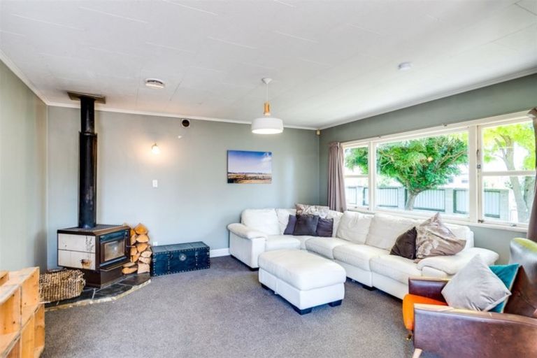 Photo of property in 12 Waterworth Avenue, Onekawa, Napier, 4110