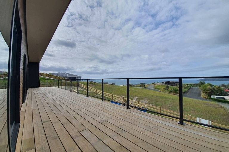 Photo of property in 11b Eagles Way, Cable Bay, 0420