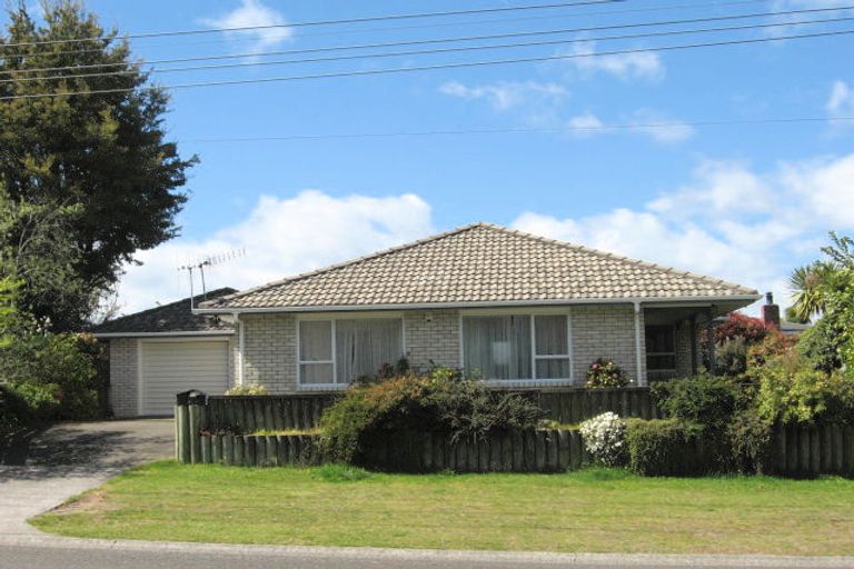 Photo of property in 11 Te Hatepe Avenue, Taupo, 3330
