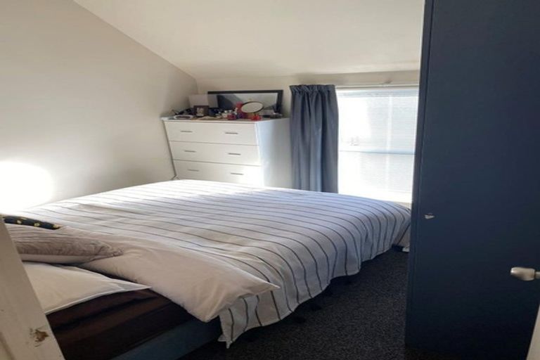 Photo of property in 327 Barbadoes Street, Christchurch Central, Christchurch, 8011