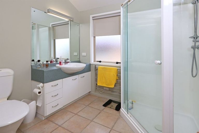 Photo of property in 20 Pippen Court, Henderson, Auckland, 0612