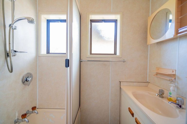 Photo of property in 92 Mackinnon Loop, Te Anau, 9600