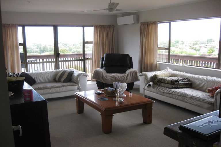 Photo of property in 29a Stanmore Bay Road, Stanmore Bay, Whangaparaoa, 0932