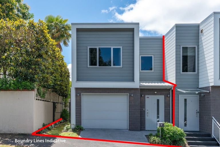 Photo of property in 1/19 Ruakiwi Road, Hamilton Lake, Hamilton, 3204