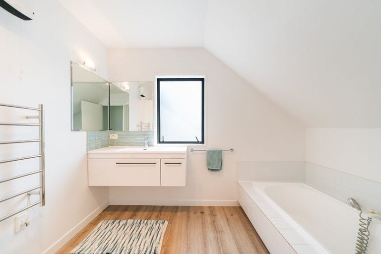 Photo of property in 10a Hardie Street, Hokowhitu, Palmerston North, 4410