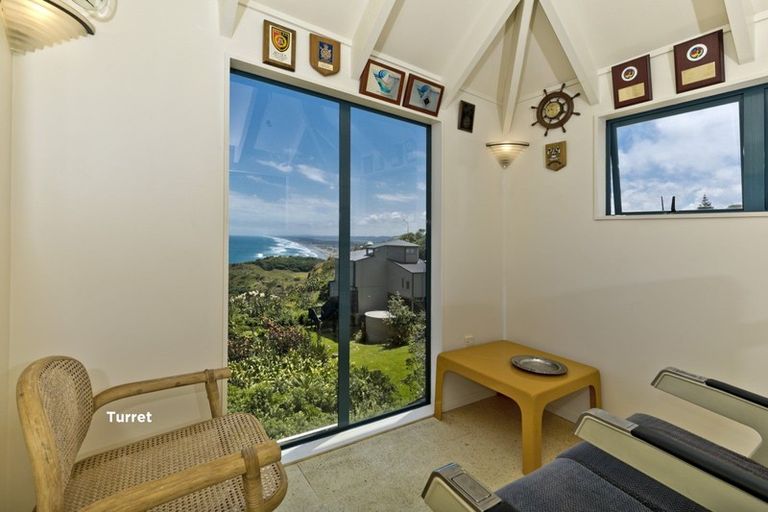 Photo of property in 43 Waitea Road, Muriwai, Waimauku, 0881
