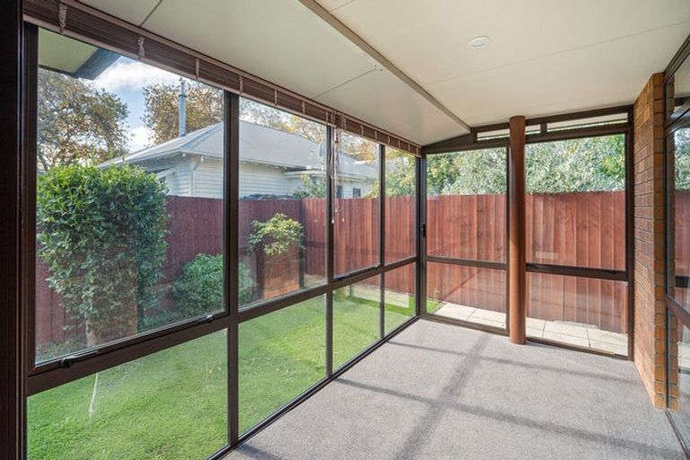 Photo of property in 2/88 Colombo Street, Beckenham, Christchurch, 8023