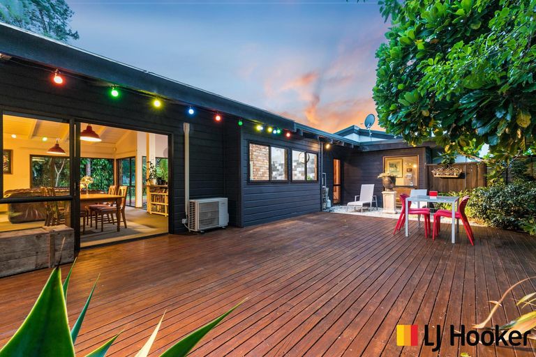 Photo of property in 27 Carnoustie Drive, Wattle Downs, Auckland, 2103