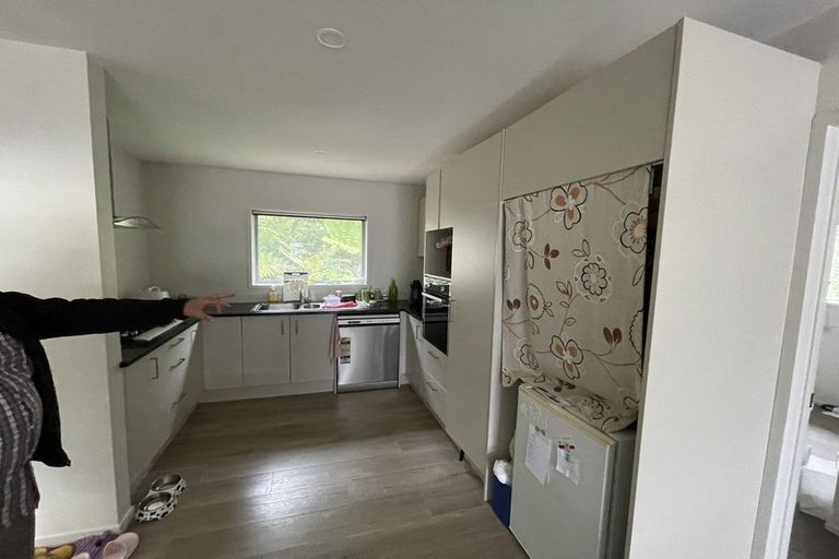 Photo of property in 43a Condor Place, Unsworth Heights, Auckland, 0632