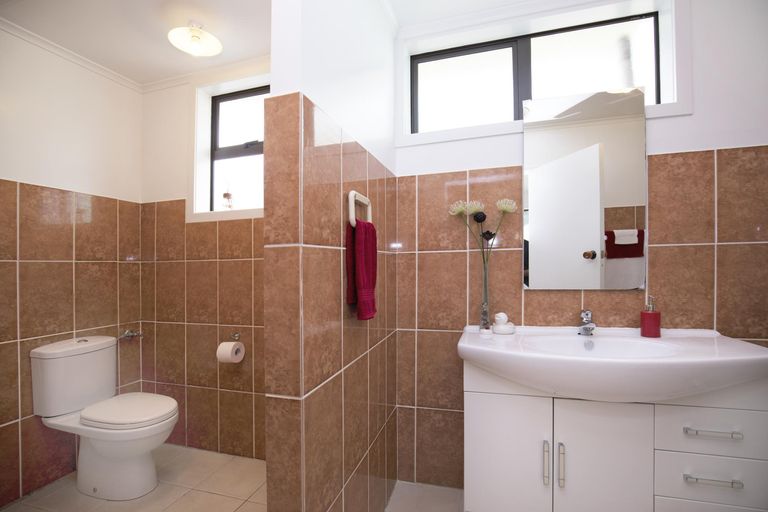 Photo of property in 1/66 Hillcrest Road, Papatoetoe, Auckland, 2025