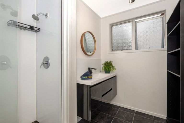 Photo of property in 36 Einstein Street, Outer Kaiti, Gisborne, 4010